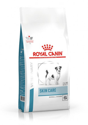 ROYAL CANIN Dog skin care adult small dog 4 kg