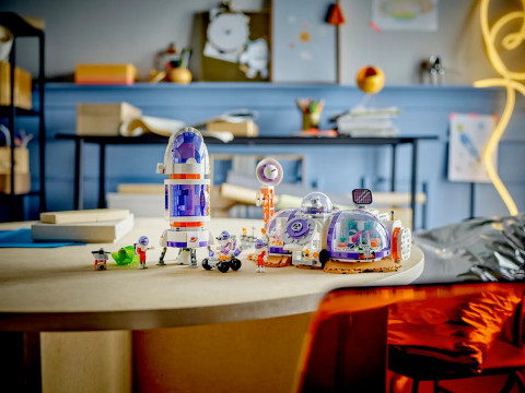 LEGO Friends 42605 Stacja kosmiczna i rakieta - Galeria zdjęcie 13