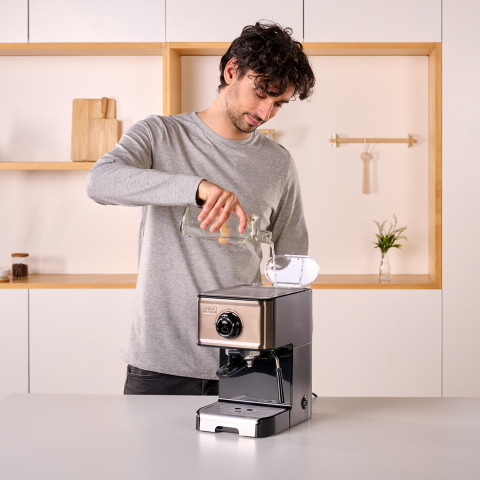 Ekspres ciśnieniowy kolbowy Black+Decker BXCO1200E - Galeria zdjęcie 22