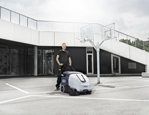 NILFISK Zamiatarka bezpyłowa SW900 84B - Galeria zdjęcie 6