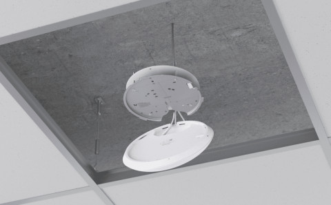 Acces Point Wi-Fi 7 Ubiquiti UniFi U7 Pro 2.4GHz(2x2)/5GHz(2x2)/6GHz(2x2) PoE+ 1x2,5G - Galeria zdjęcie 9