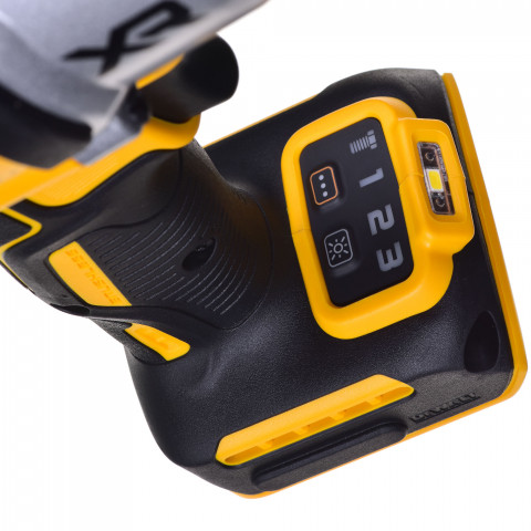Klucz udarowy bez aku i ład.18V DCF900NT DEWALT - Galeria zdjęcie 5