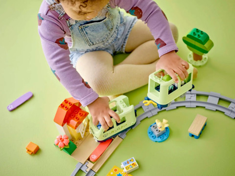LEGO DUPLO TOWN 10427 Most i Tory Kolejowe - Zestaw Rozszerzający - Galeria zdjęcie 8