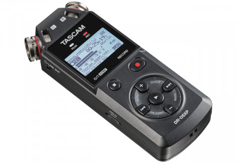 Tascam DR-05XP - Przenośny rejestrator cyfrowy z interfejsem USB - Galeria zdjęcie 2