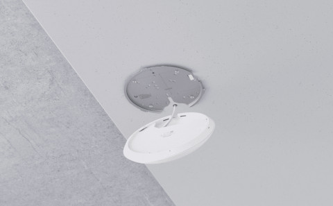 Acces Point Wi-Fi 7 Ubiquiti UniFi U7 Pro 2.4GHz(2x2)/5GHz(2x2)/6GHz(2x2) PoE+ 1x2,5G - Galeria zdjęcie 8