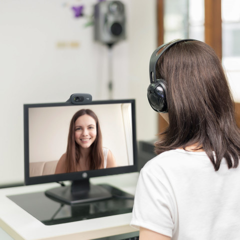 Kamera internetowa Logitech HD Webcam C270 USB EMEA 935 - Galeria zdjęcie 2
