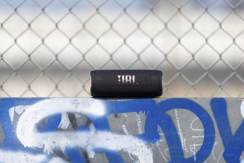 Głośnik JBL FLIP 6 WHT - Galeria zdjęcie 9