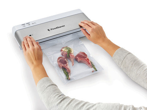 Kompaktowa zgrzewarka próżniowa FoodSaver VS0100X - Galeria zdjęcie 3