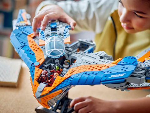 LEGO Super Heroes 76286 Strażnicy Galaktyki: statek kosmiczny Milano - Galeria zdjęcie 11