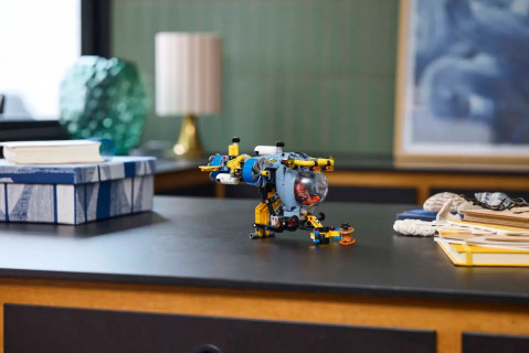 LEGO TECHNIC 42201 Technic Badawcza łódź podwodna - Galeria zdjęcie 13