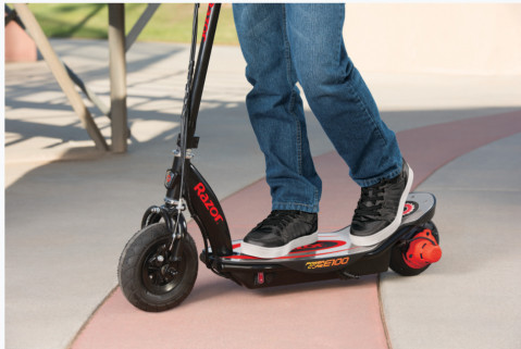 Razor-Hulajnoga elektryczna E100 Power Core RED - Galeria zdjęcie 11