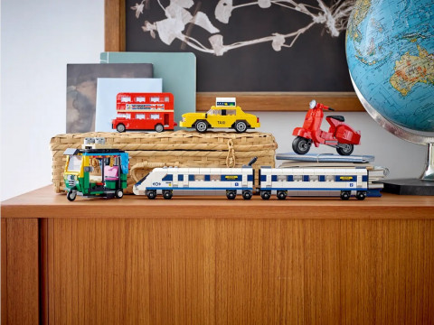 LEGO Creator 40518 Pociąg szybkobieżny - Galeria zdjęcie 5