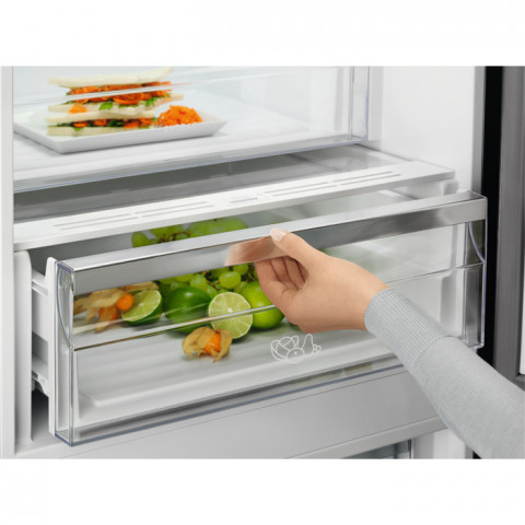 Lodówka ELECTROLUX LNC7ME32X3 - Galeria zdjęcie 4