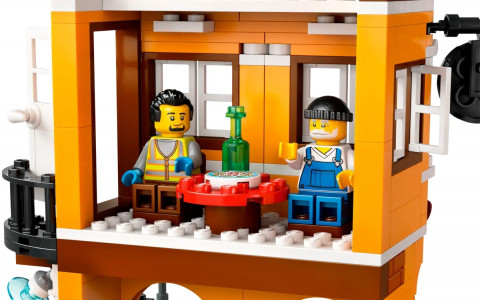 LEGO City 60422 Nadmorski port ze statkiem towarowym - Galeria zdjęcie 6
