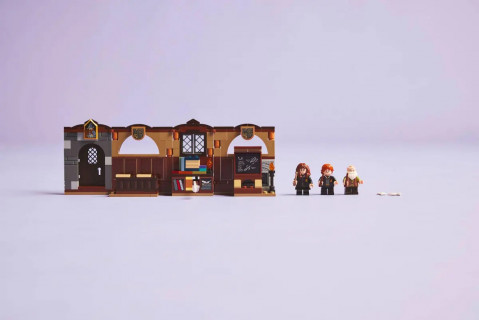 LEGO HARRY POTTER 76442 Zamek Hogwart: Zajęcia z zaklęć i uroków - Galeria zdjęcie 12