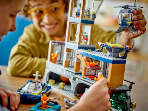 LEGO City 60419 Policja z Więziennej Wyspy - Galeria zdjęcie 10