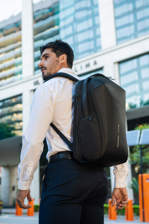 XD DESIGN PLECAK BIZZ BACKPACK CZARNY - Galeria zdjęcie 17