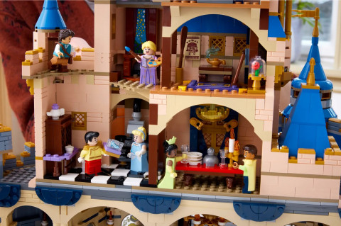 LEGO Disney 43222 Zamek Disneya - Galeria zdjęcie 11