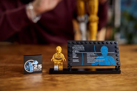 LEGO Star Wars 75398 C-3PO - Galeria zdjęcie 6
