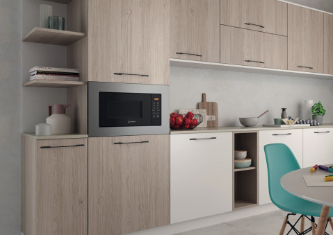 Kuchenka mikrofalowa INDESIT MWI 120 GX - Galeria zdjęcie 7