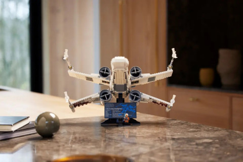 LEGO Star Wars 75355 Myśliwiec X-Wing - Galeria zdjęcie 12