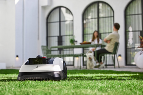 Robot do koszenia trawy Ecovacs Goat O500 Panorama (czarno-biały) - Galeria zdjęcie 7