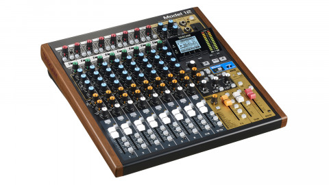 Tascam Model 12 - 10-kanałowy mikser z 12-ścieżkowym rejestratorem - Galeria zdjęcie 3