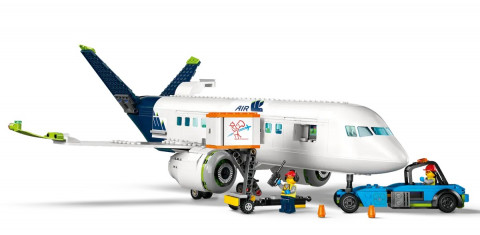 LEGO City 60367 Samolot pasażerski - Galeria zdjęcie 4