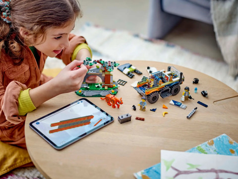 LEGO City 60426 Terenówka badacza dżungli - Galeria zdjęcie 8