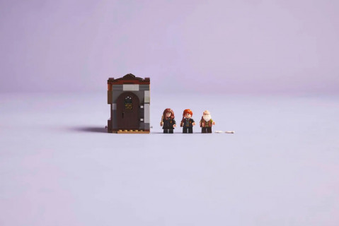 LEGO HARRY POTTER 76442 Zamek Hogwart: Zajęcia z zaklęć i uroków - Galeria zdjęcie 11