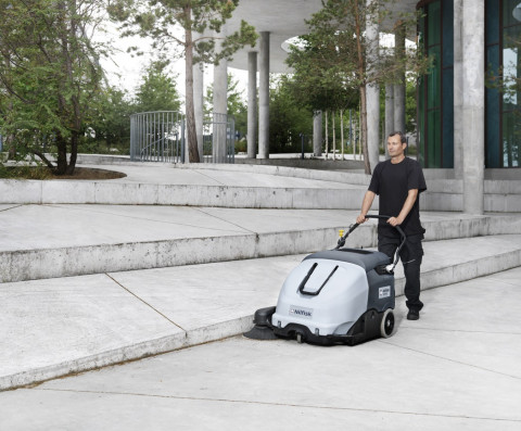 NILFISK Zamiatarka bezpyłowa SW900 84B - Galeria zdjęcie 4