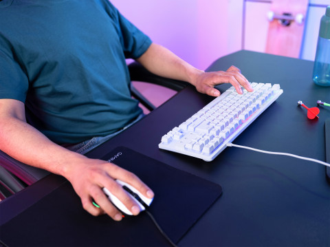 Klawiatura gamingowa TRUST GXT833W THADO TKL US White (24737) - Galeria zdjęcie 7