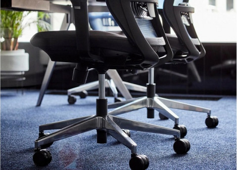 Ergonomiczny fotel biurowy SPECTRUM czarny - Galeria zdjęcie 5