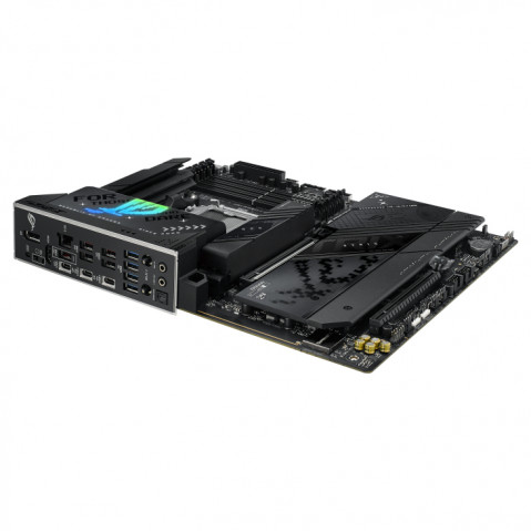 Płyta główna ASUS ROG STRIX X870-F GAMING WIFI - Galeria zdjęcie 7
