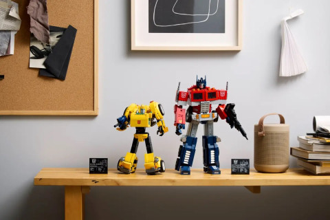LEGO 10338 ICONS Bumblebee - Galeria zdjęcie 15