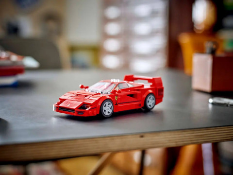 LEGO Speed Champions 76934 Supersamochód Ferrari F40 - Galeria zdjęcie 11