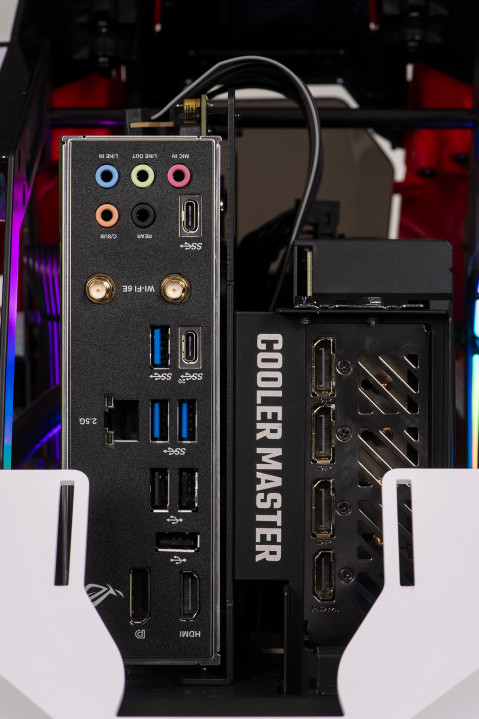 SneakerX Actina 7950X3D/64GB/2TB/RTX4080/850W/W11P - Galeria zdjęcie 11
