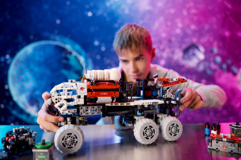 LEGO Technic 42180 Marsjański łazik eksploracyjny - Galeria zdjęcie 10