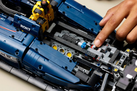LEGO Technic 42206 Bolid F1 Oracle Red Bull Racing RB20 - Galeria zdjęcie 9