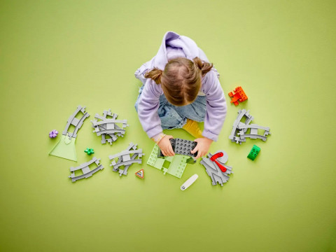 LEGO DUPLO TOWN 10425 Tunel i tory kolejowe - zestaw rozszerzający - Galeria zdjęcie 7