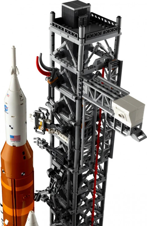 LEGO Icons 10341 Rakieta SLS NASA Artemis - Galeria zdjęcie 5