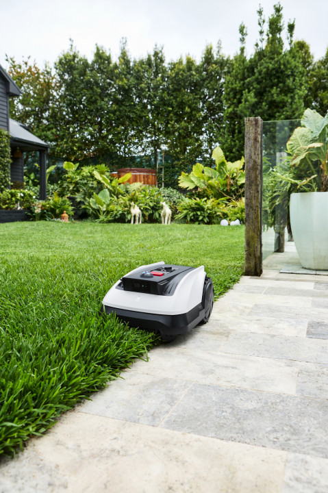 Robot do koszenia trawy Ecovacs Goat O500 Panorama (czarno-biały) - Galeria zdjęcie 9