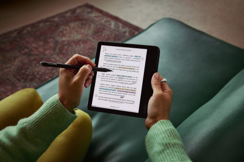 Czytnik e-booków Kobo Libra Colour 7" E-Ink Kaleido 3 32GB WI-FI White - Galeria zdjęcie 14