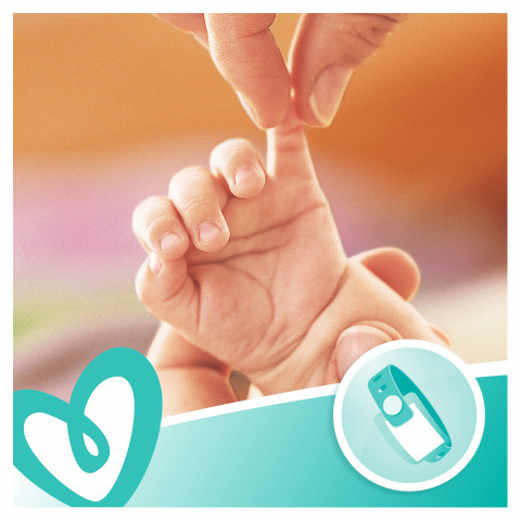 08001841041391_81687182_ECOMMERCECONTENT_SECONDARYIMAGE_BACK_CENTER_1_Pampers.jpg