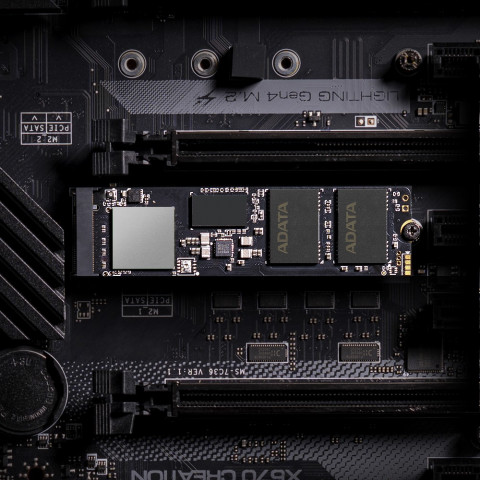 Dysk SSD ADATA XPG GAMMIX S70 BLADE 512GB M.2 2280 PCIe Gen3x4 - Galeria zdjęcie 3