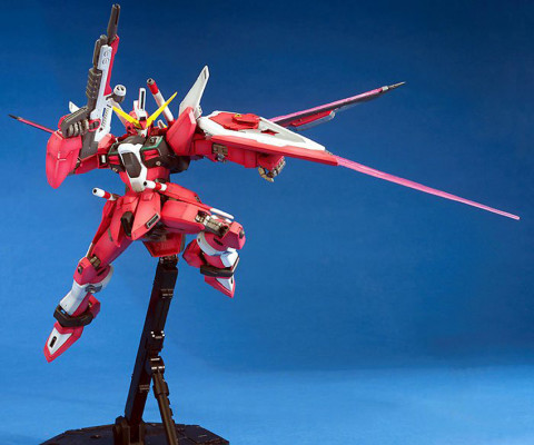 MG 1/100 ZGMF-19A INFINITE JUSTICE GUNDAM - Galeria zdjęcie 4