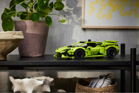 LEGO Technic 42161 Lamborghini Huracán Tecnica - Galeria zdjęcie 8