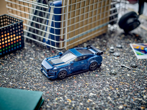 LEGO Speed Champions 76920 Sportowy Ford Mustang Dark Horse - Galeria zdjęcie 8