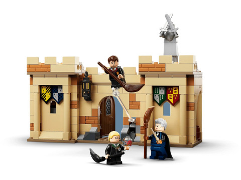LEGO Harry Potter 76395 Hogwart: Pierwsza lekcja latania - Galeria zdjęcie 4