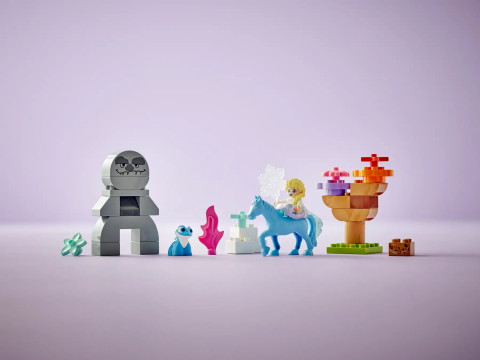 LEGO Disney 10418 Elza i Bruni w Zaczarowanym Lesie - Galeria zdjęcie 7